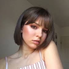 If you are in the mood to get the look then just go for it. 1 639 Otmetok Nravitsya 22 Kommentariev Chloe De Barros Chloedebarros V Instagram Short Hair Styles Short Hair Fringe Short Hair With Bangs