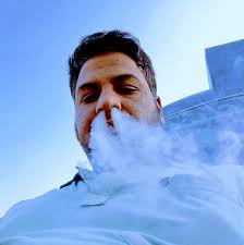 Was in line as the clock hit zero, in line almost instantly. On the fastest  phone available