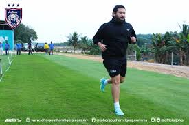 Occasional reports of alleged criminal misconduct from the 1980s onwards marred tunku ibrahim's reputation somewhat, albeit to a much lesser extent than his father, sultan iskandar, whose past heinous crimes had received considerable attention from mainstream media. Johorsoutherntigers On Twitter Hrh Major General Tunku Ismail Ibni Sultan Ibrahim Crown Prince Of Johor Inspecting The Type Of Grass That Will Be Used At Johor Darul Ta Zim Fc S Jdt New Stadium