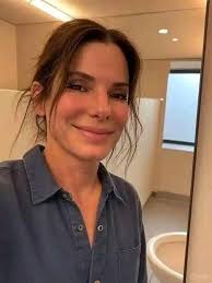 Introduction to the group Deepest Pain, Love and Thoughts