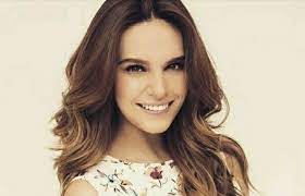 Tania Rincon Desmiente El Rumor Sobre Su Despido De Venga La Alegria Enelbrasero Http Ift Tt 2vhbh8a Taniarincon Ve Long Hair Styles Hair Styles Beauty