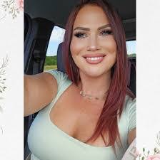 Brittany Earhart's Instagram, Twitter & Facebook