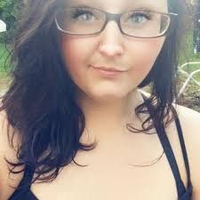 Samantha Lisowski's Instagram, Twitter & Facebook