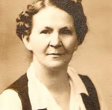 Inez Daniels's Instagram, Twitter & Facebook