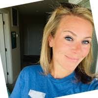 Beth Pace's Instagram, Twitter & Facebook