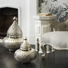 Vous cherchez une idée déco pour votre salon. Profile Led Encastrable Eclairage De Pointe Et Atmosphere Exclusive Deco Marocaine Decoration Interieure Idee Deco Orientale