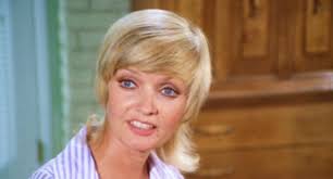 R.I.P. Florence Henderson, Brady Bunch actress has died