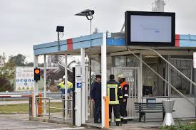 September 2018 wird in der region wohl noch lange in erinnerung bleiben: Vohburg Ingolstadt Nach Explosion In Raffinerie Anwohner Mussen Mit Schaden Kampfen Bayern