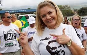 Apresentador sikera junior/ reprodução redetv. Suspeitas Sobre A Ex Mulher Cercam Bolsonaro De Contradicoes Discurso Anti Corrupcao Era Vazio