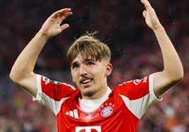 Aufstrebender Star des Jahrgangs 2008 schreibt Geschichte in der Champions League