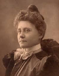 Esther Porter's Instagram, Twitter & Facebook