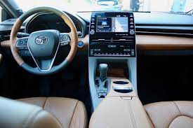 Before buying an avalon limited, i looked at and ruled out both the 2006 es 330 and the 2007 es 350 for different reasons. 2019 Lexus Es Versus 2019 Toyota Avalon Which Is Better Top Speed