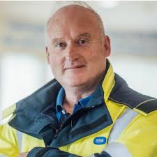 Think blue to be green