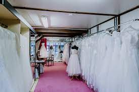 Wir haben hunderte von brautkleidern in limitierter auflage die in den größen. Hochzeitsausstatter Rehr Arendsee Facebook