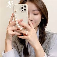 luxury Fashion 3d Pearl Chain Female Soft Case For Iphone 11 12 Pro Max 7 8  Plus Xr X Xs Se Silicone Phone Cover Fundas