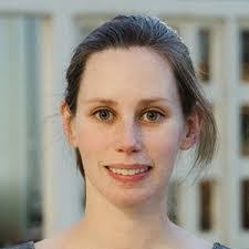 Sarah Sunderland's Instagram, Twitter & Facebook