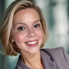 Elizabeth Spangenberg's Instagram, Twitter & Facebook