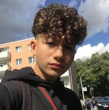 Diejenigen, die keine haben man kann die locken mit offenen haaren perfekt in szene setzen. Dauerwellen Locken Frage Haare Frisur Dauerwelle