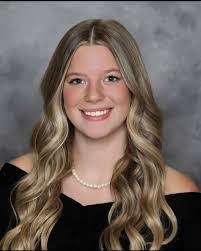 Julia Capasso's Instagram, Twitter & Facebook