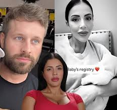 A little facial maintenance 🪞 darceysilva and staceysilvatv 5  darceysilva.Originalaudi darceysilva Original audio FACE FACE Sarina  EbySarina arina by