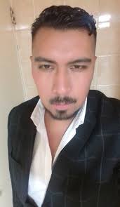 Seguro recordarás a la actriz Allison Scagliotti Smith, reconocida  mundialmente por su papel como Mindy Crenshaw en Drake & Josh. Lo que  seguramente no sabías es que, actualmente, tiene una banda de