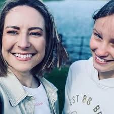 Leah Spooner's Instagram, Twitter & Facebook