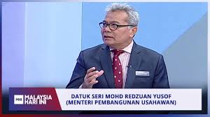 محمد رضوان بن مد يوسف) is a malaysian politician who has served as minister in the prime minister's department for special functions in the perikatan nasional (pn). Datuk Seri Mohd Redzuan Yusof Menteri Pembangunan Usahawan Mhi 8 Julai 2019 Youtube