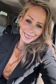 Hi all! I just wanted to introduce myself and share a photo I took of me  and fifty! Thanx for the add. I'm from Mt Juliet TN