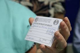 No app é possível baixar e fazer a impressão da carteira digital, caso seja necessário. Cuidado Publicar Foto Do Seu Cartao De Vacinacao Da Covid 19 Nas Redes Sociais Pode Causar Problemas