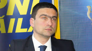 Proiectul privind amnistierea si gratierea unor pedepse ar fi trebuit supusa votului in plenul camerei termenele initiale erau de pana la patru ani pentru amnistie si de sapte ani pentru gratiere. Boboc Legea Amnistiei Si Gratierii Dorita De Psd Drept Scut Baronilor Locali Mdpress
