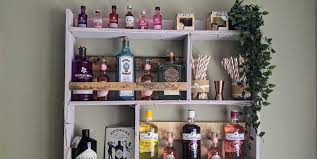 Counter/bar for a local tea shop entirely made from repurposed pallet wood. Gin Lovers Here S How To Make A Diy Gin Cabinet Out Of Leftover Pallets