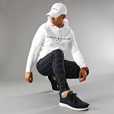 Quelle que soit la saison, cette casquette s'accommode avec votre look. Tommy Hilfiger Casquette Established 7352 Blanc Laboutiqueofficielle Com