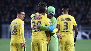 Paramount is developing a new teenage mutant ninja turtles movie and has hired andrew dodge to pen the script. Psg S Kylian Mbappe Embraced By Pitch Invaders Dressed As Ninja Turtles