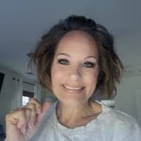 1700+ "Hörnbäck" profiles