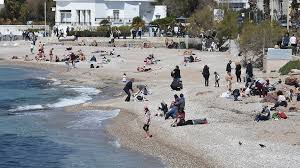 Ειδήσεις και news από τις μητροπόλεις, αρχιεπισκοπές, πατριαρχεία. Fwtografies Se Paralies Kai Parka 3exy8hkan Gia Mia Anasa Oi Polites