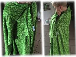 Nachdem wir dies wieder genäht h aben, ist die decke vom prinzip her toll. Kuscheldecke Im Minecraft Look Schnittverhext Kleid Mit Armel Minecraft Decke Schnittchen