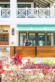 Dat kan via ons telefoonnummer +31 645458763. Cape Cod Style Home In Corona Del Mar Inspires A Taste Of The Caribbean