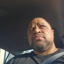 Desmond Diaz (@massagepromed) • Instagram photos and videos