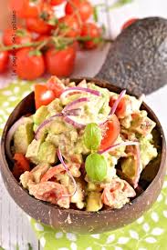 Queste caratteristiche lo rendono il candidato ideale per tutte le ricette di insalate, soprattutto per quelle estive. Insalata Di Pollo E Avocado Insalata Di Pollo Senza Maionese La Pagina Del Goloso