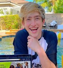 Who is Cash Baker dating? Cash Baker girlfriend, wife