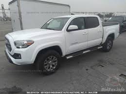 Check spelling or type a new query. Toyota Tacoma Dbl Cab Sr5 Trd Sport Or 2017 White 3 5l Vin 3tmaz5cn2hm037901 Free Car History