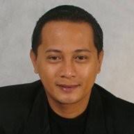 10+ "James August" profiles