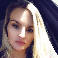 Kassandra Wright's Instagram, Twitter & Facebook