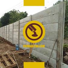 Dalam proses pembuatan mix desain beton, penyusunan adukan beton tidak hanya memperhatikan kinerja beton dalam satu situasi, tetapi juga mendesain beton untuk dua kondisi yaitu fase plastis dan fase perkerasan. Harga Pagar Panel Beton Kolom Precast 2021 Terpasang Supplier Beton
