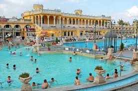 Europe S Best City Escapes For Spring Tolle Reiseziele Budapest Und Europa Orte