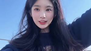 Big ears really can't be hidden.#beauty #gamegirl #christmas #chinesefashion