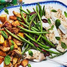 Roasted Nicoise Salad With Halibut Recipe Halibut Recipes Recipes Cooking Green Beans