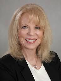 Cindy Peschel-Hull, Managing Broker