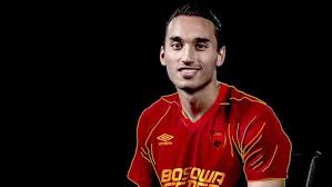 Ezra harm ruud walian adalah pemain sepak bola keturunan indonesia yang bermain untuk tim psm makassar ia pernah. Curhat Ezra Walian Soal Ketidakjelasan Statusnya Di Timnas Dan Psm Indosport