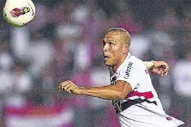 Twitter oficial do luis fabiano / luis fabiano´s official twitter account luis fabiano fez história com a camisa da # seleçãobrasileira ! 9gweanpb4kzrmm